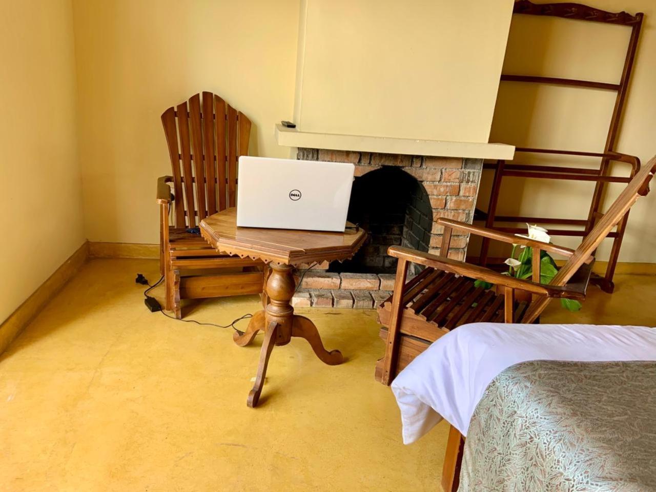 נוארה אליה Golden King Cottage מראה חיצוני תמונה