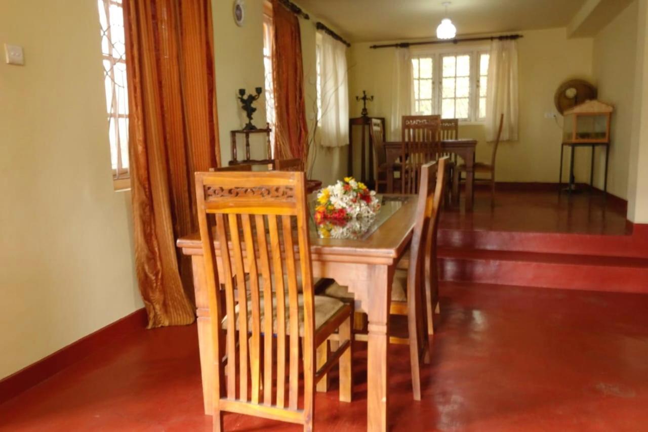 נוארה אליה Golden King Cottage חדר תמונה