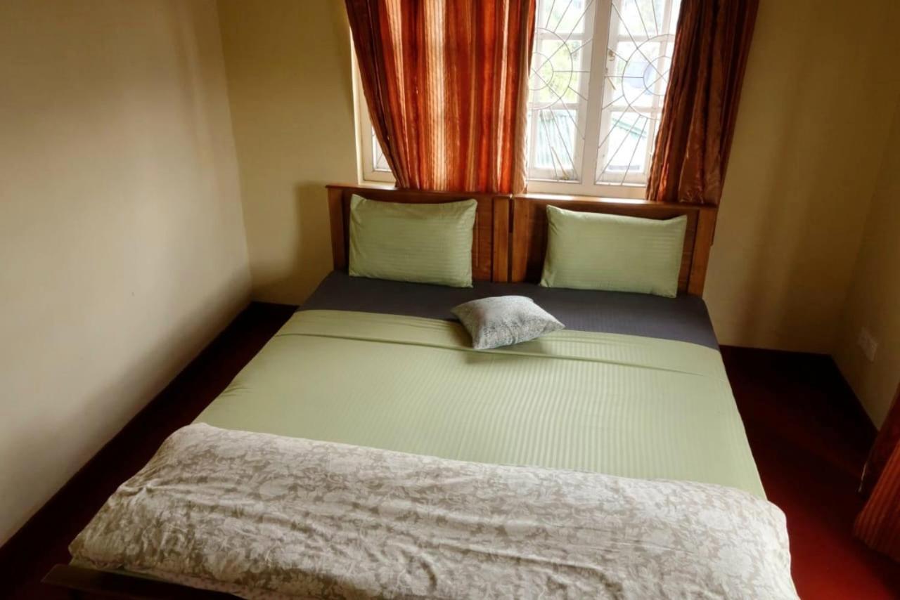 נוארה אליה Golden King Cottage חדר תמונה
